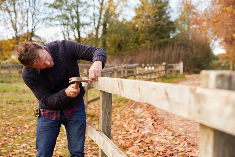 Expert Fence Repair in Folsom & Placerville | 1Builder Handyman Services